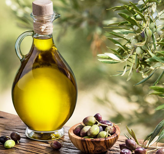 با این ترفند ها روغن زیتون اصل را از تقلبی تشخیص دهید با این ترفند ها روغن زیتون اصل را از تقلبی تشخیص دهید