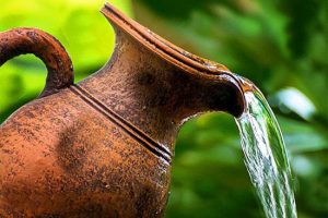 خواص و فواید نگهداری آب در ظروف سفالی