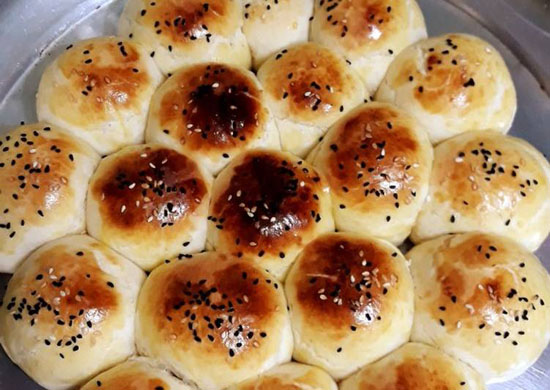 روش تهیه نان لوه مازندرانی در منزل روش تهیه نان لوه مازندرانی در منزل