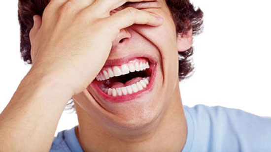 آیا خنده زیاد منجر به مرگ میشود؟