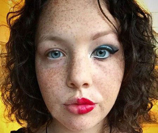 مبارزه با آرایش صورت به سبک این زنان + عکس