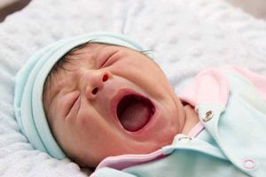 هر نوزادی که بلند تر گریه کند برنده است + عکس