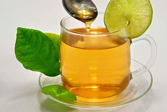 با خواص درمانی لیموترش و عسل قبل از صبحانه آشنا شوید با خواص درمانی لیموترش و عسل قبل از صبحانه آشنا شوید