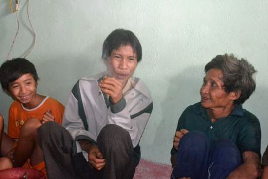 تارزان واقعی که 40 سال بدون هیچ امکاناتی در جنگل زندگی می کرد تارزان واقعی که 40 سال بدون هیچ امکاناتی در جنگل زندگی می کرد