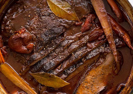 روش تهیه خوراک گوشت گاو مغولی در منزل روش تهیه خوراک گوشت گاو مغولی در منزل