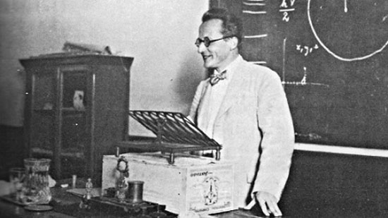 اروین شرودینگر کیست ؟ زندگی نامه اروین شرودینگر فیزیکدان مشهور اتریشی