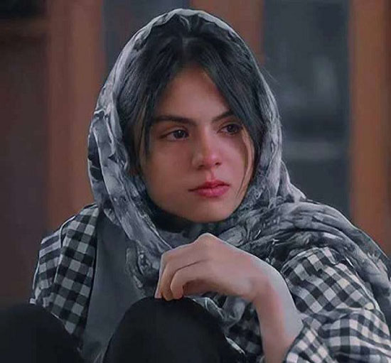 بیوگرافی و عکس های سارا حاتمی بازیگر نقش هانیه در زخم کاری و همسرش