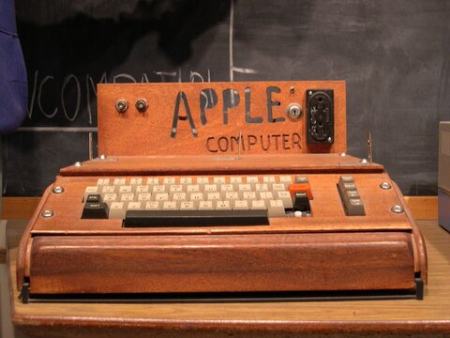 فروش تاریخی رایانه ۴۵ ساله اپل با قیمت 400 هزار دلار