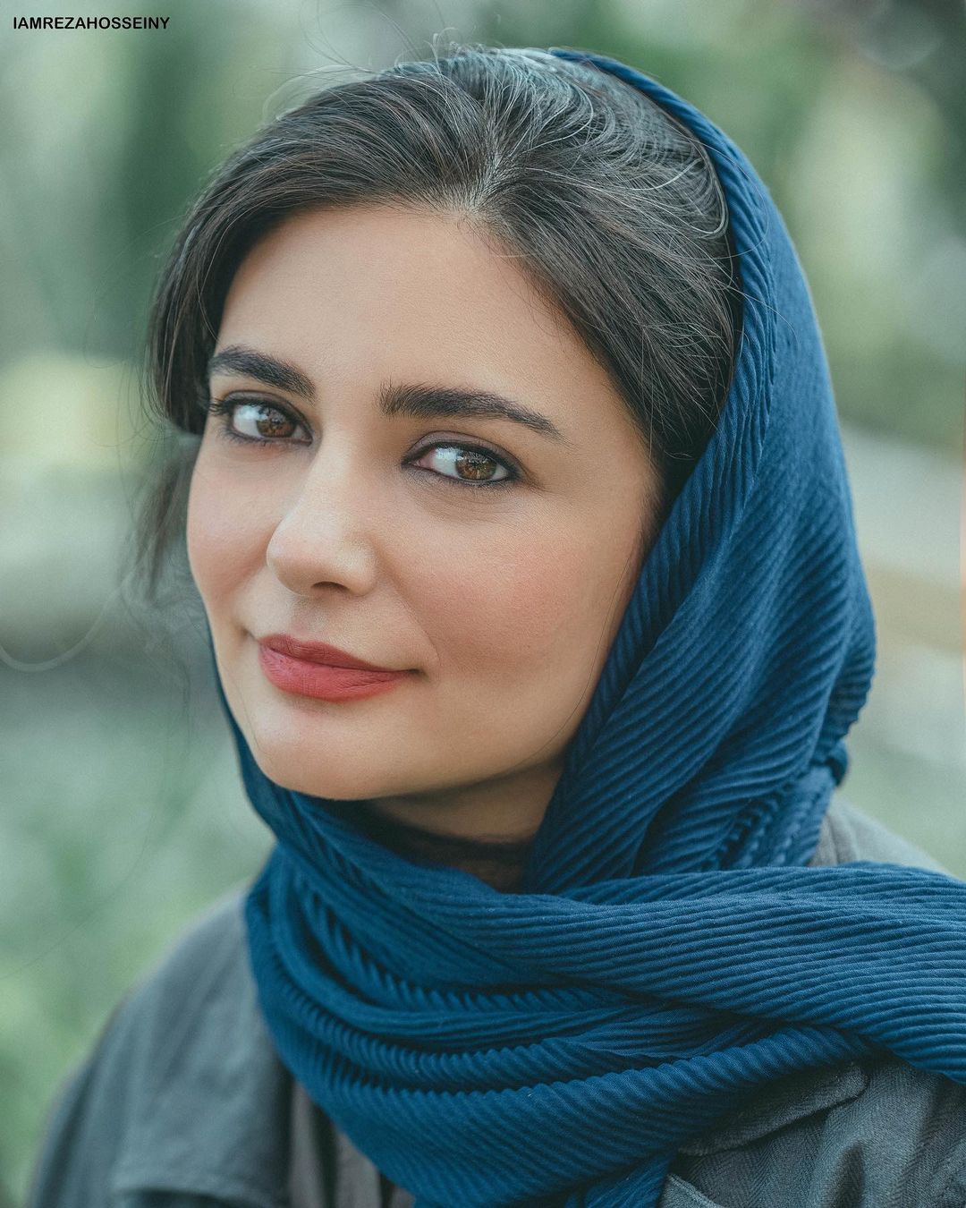 عکس های جدید لیندا کیانی بدون مانتو و روسری در استانبول + بیوگرافی عکس های جدید لیندا کیانی بدون مانتو و روسری در استانبول + بیوگرافی