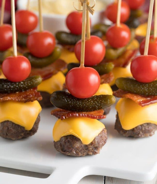 روش تهیه لقمه برگر کم کربوهیدرات رژیمی با نان روش تهیه لقمه برگر کم کربوهیدرات رژیمی با نان