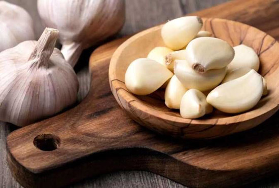 خوردن سیر برای این افراد، سم مهلک است