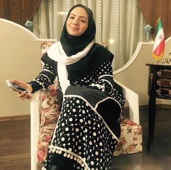بیوگرافی و عکس های خصوصی مبینا نصیری مجری پرحاشیه تلویزیون بیوگرافی و عکس های خصوصی مبینا نصیری مجری پرحاشیه تلویزیون