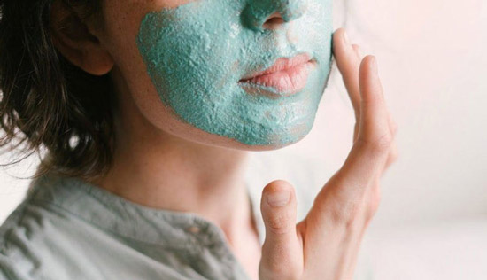 آموزش چند اسکراب خانگی برای داشتن لب هایی زیبا آموزش چند اسکراب خانگی برای داشتن لب هایی زیبا