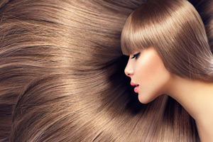 راز موهای 2 متری این دختر چیست؟