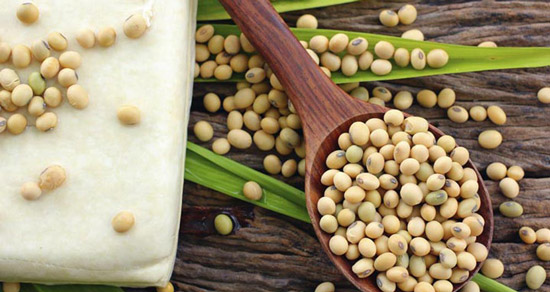 تغذیه صحیح و مناسب برای استحكام استخوان ها تغذیه صحیح و مناسب برای استحكام استخوان ها