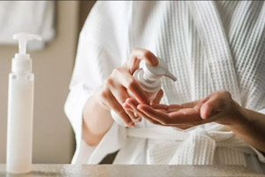 لوسیون چیست و چه خاصیتی برای پوست دارد