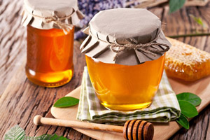 بهترین روش های تشخیص عسل طبیعی از تقلبی