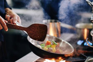 پنج نکته بسیار مهم برای گرم کردن غذا