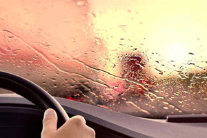 نکات مهم برای رانندگی در روزهای بارانی