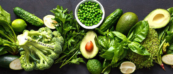 سبزیجات برگ دار ، بهترین خوراکی ها برای جلوگیری از بوی بد بدن