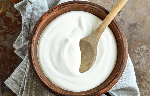 ماست ، مواد طبیعی معجزه آسا برای زیبایی پوست