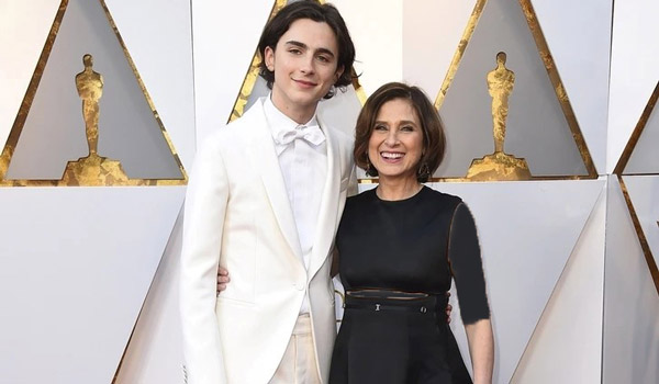 تیموتی شالامی - Timothée Chalamet و مادرش نیکول فلندر