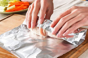 هرگز با فویل آلومینیومی این کارها را انجام ندهید
