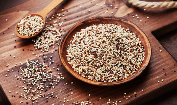 دانه کینوا - keen-wah ، مواد غذایی مناسب برای حجم دادن به پایین تنه