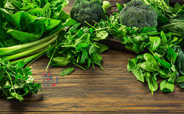 سبزی های برگ دار - Leaf vegetable ، خوراکی های مفید برای سردرد که بهتر از قرص عمل می کنند