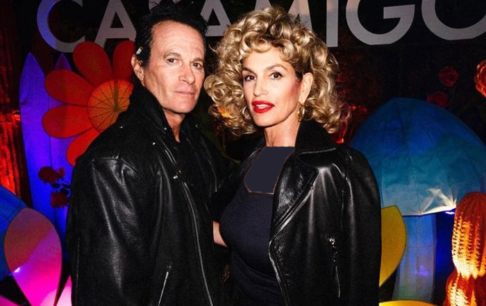 سیندی کرافورد - Cindy Crawford مثل شخصیت سندی در فیلم گریس - Grease