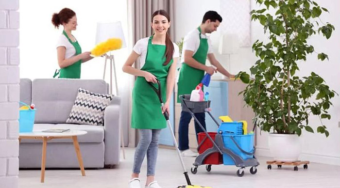 تمیز کردن خانه ، زیبایی اندام و چهره با این ورزش های ساده