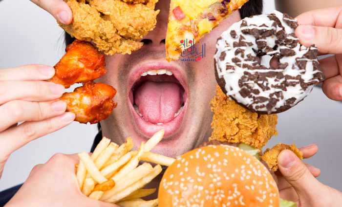5 نوع نوشیدنی مناسب برای بعد از خوردن غذاهای چرب