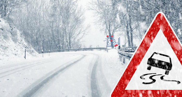 نکات ایمنی و مهم برای رانندگی در روزهای بارانی یا برفی زمستان