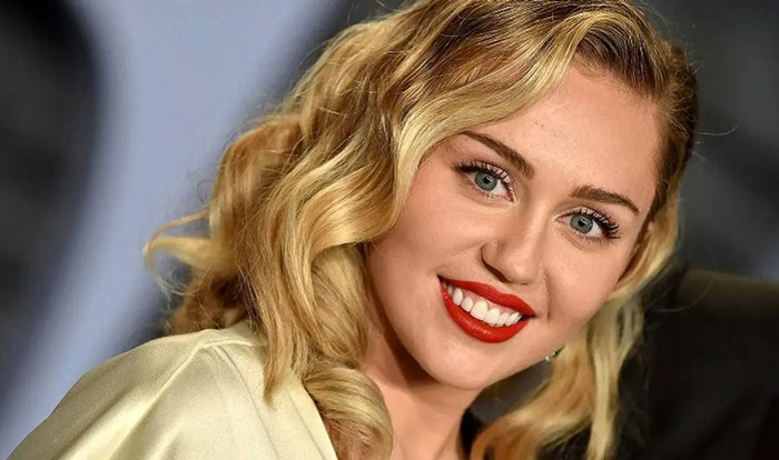 مایلی سایرس - Miley Cyrus