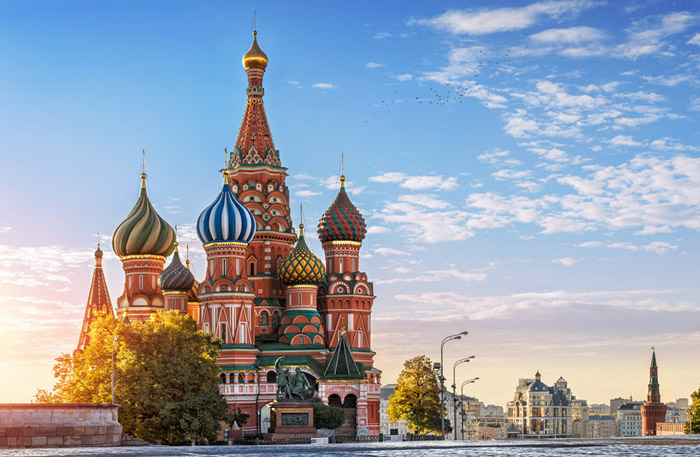 کلیسای جامع سنت باسیل در مسکو روسیه ، زیبا و شگفت انگیزترین ساختمان های سراسر دنیا