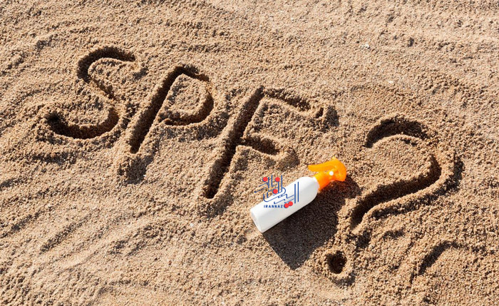کرم ضد آفتاب با SPF30 و بالاتر بزنید ، این قوانین استفاده از کرم ضدآفتاب فراموش نکنید