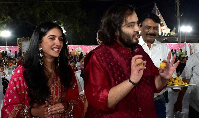 دستمزد ریحانا برای اجرای یک جشن قبل از عروسی در هند