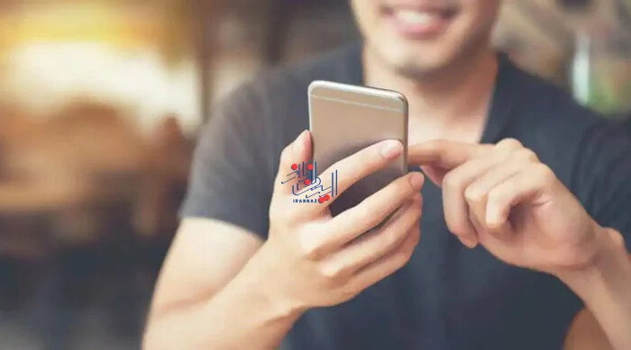 استفاده بیش از حد از تلفن ، نحوه درست نگه داشتن گوشی موبایل در دست
