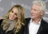 حرکت عجیب ریچارد گیر (Richard Gere) روی فرش قرمز