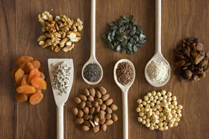 معرفی ترکیبات اصلی آجیل شب عید