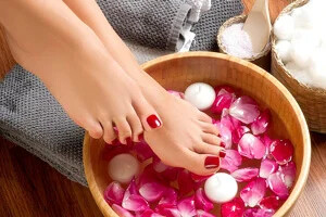 ایده های جدید و زیبای پدیکور ناخن برای فصل بهار