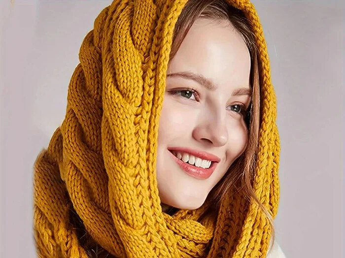 روسری یا شال های بزرگ و حجیم استفاده کنید