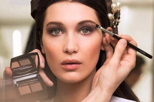 ترفندهای آرایشی مخصوص فصل تابستان خانم ها
