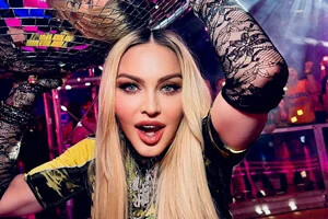 نامزدی مخفیانه مدونا (Madonna) با دوست پسر جوانش
