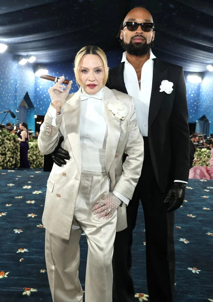 نامزدی مخفیانه مدونا (Madonna) با دوست پسر جوانش