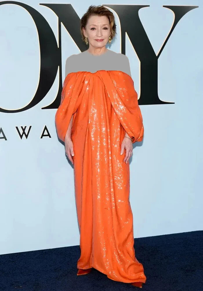 لسلی منویل (Lesley Manville)