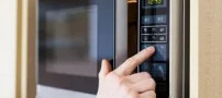 هرگز از مایکروفر برای این سه چیز استفاده نکنید!