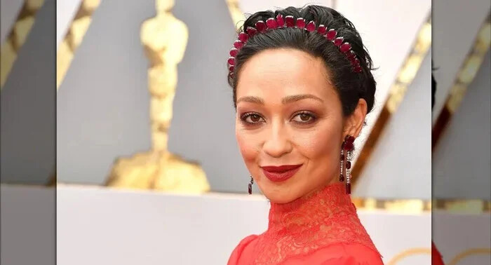 روث نگا (Ruth Negga) با تاج سلطنتی ، جواهرات خیره کننده و بسیار زیبای سلبریتی های مشهور