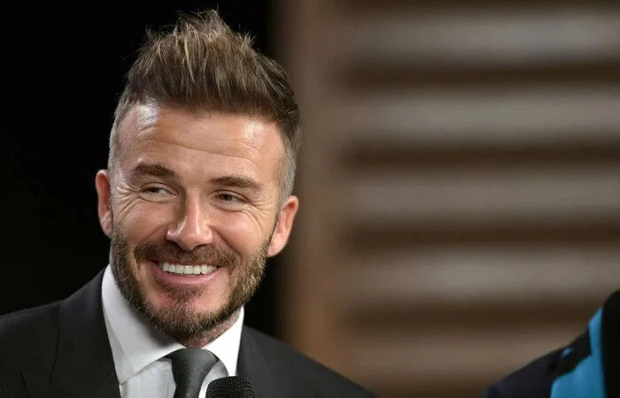 آیا دیوید بکهام ونیر کرده است؟ ، تغییرات لبخند دیوید بکهام (David Beckham) از ابتدا تاکنون
