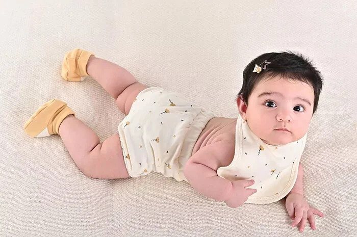 خرید لباس نوزادی با سایز مناسب